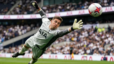 Goalkeeper Contract Pressure: 3 Keepers Needing New Deals by 2026